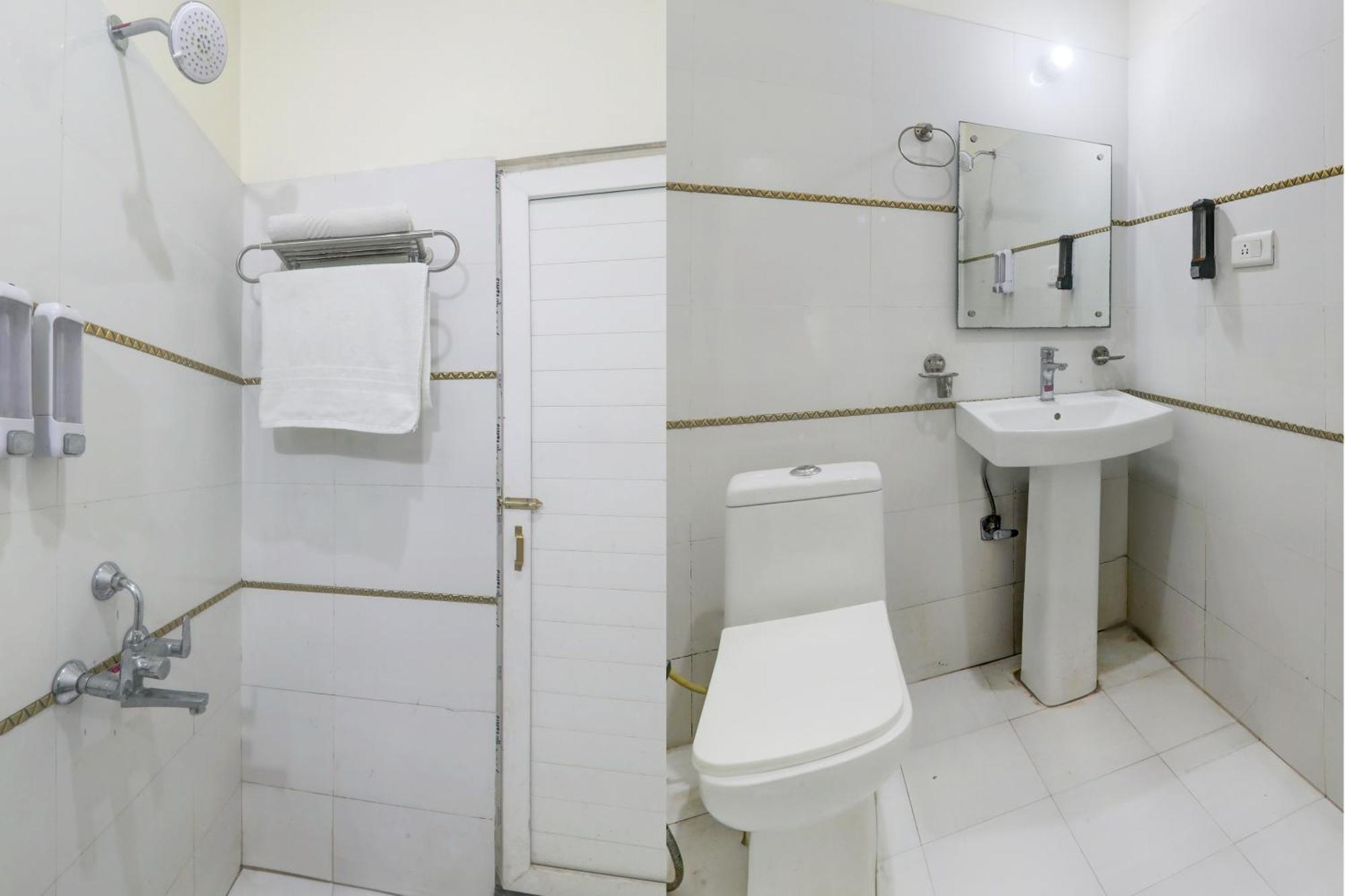 Super Hotel O Banthara Near Airport Banthra Sikandarpur Buitenkant foto
