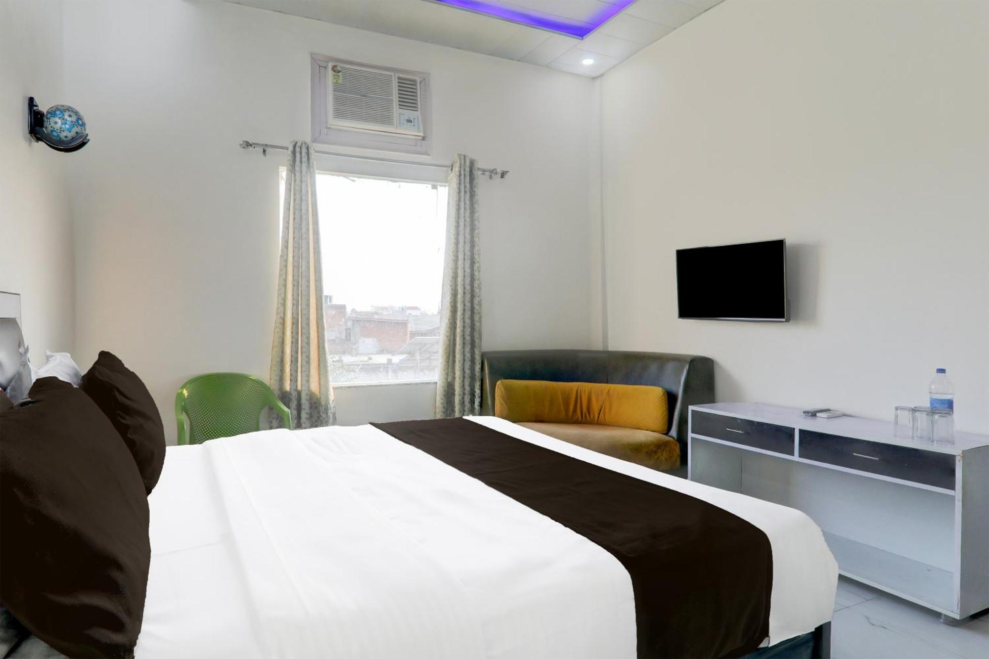 Super Hotel O Banthara Near Airport Banthra Sikandarpur Buitenkant foto
