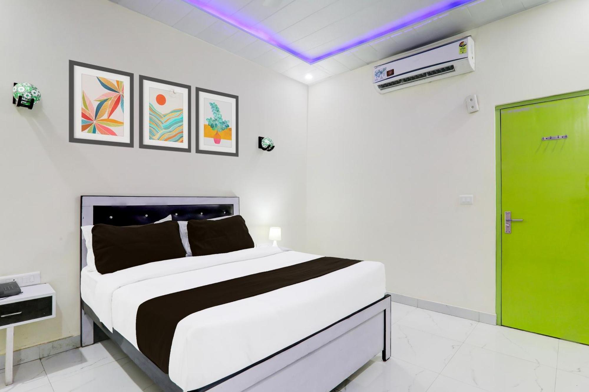 Super Hotel O Banthara Near Airport Banthra Sikandarpur Buitenkant foto