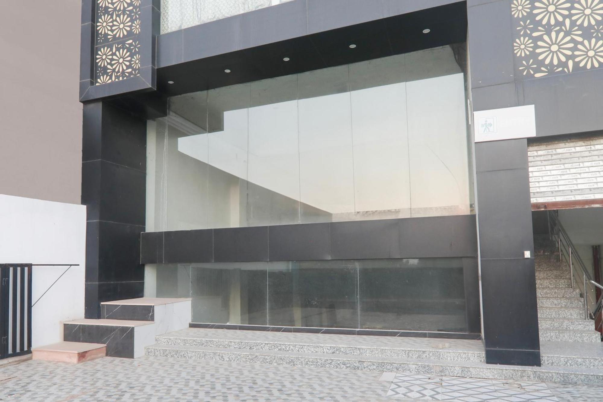 Super Hotel O Banthara Near Airport Banthra Sikandarpur Buitenkant foto